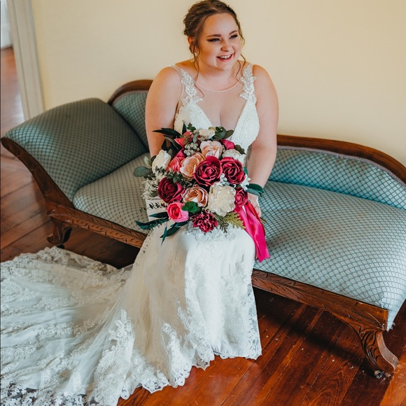 Meet your Posher, Jessica - Picture 2 of 11